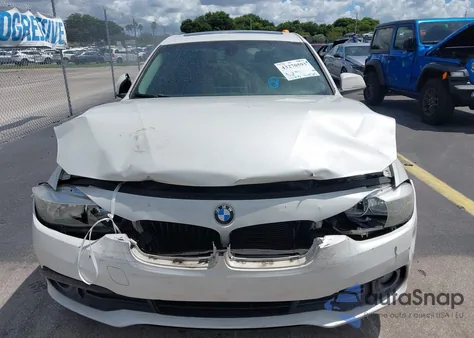 2017 BMW 320I z USA, uszkodzony, nr VIN WBA8E1G51HNU15271